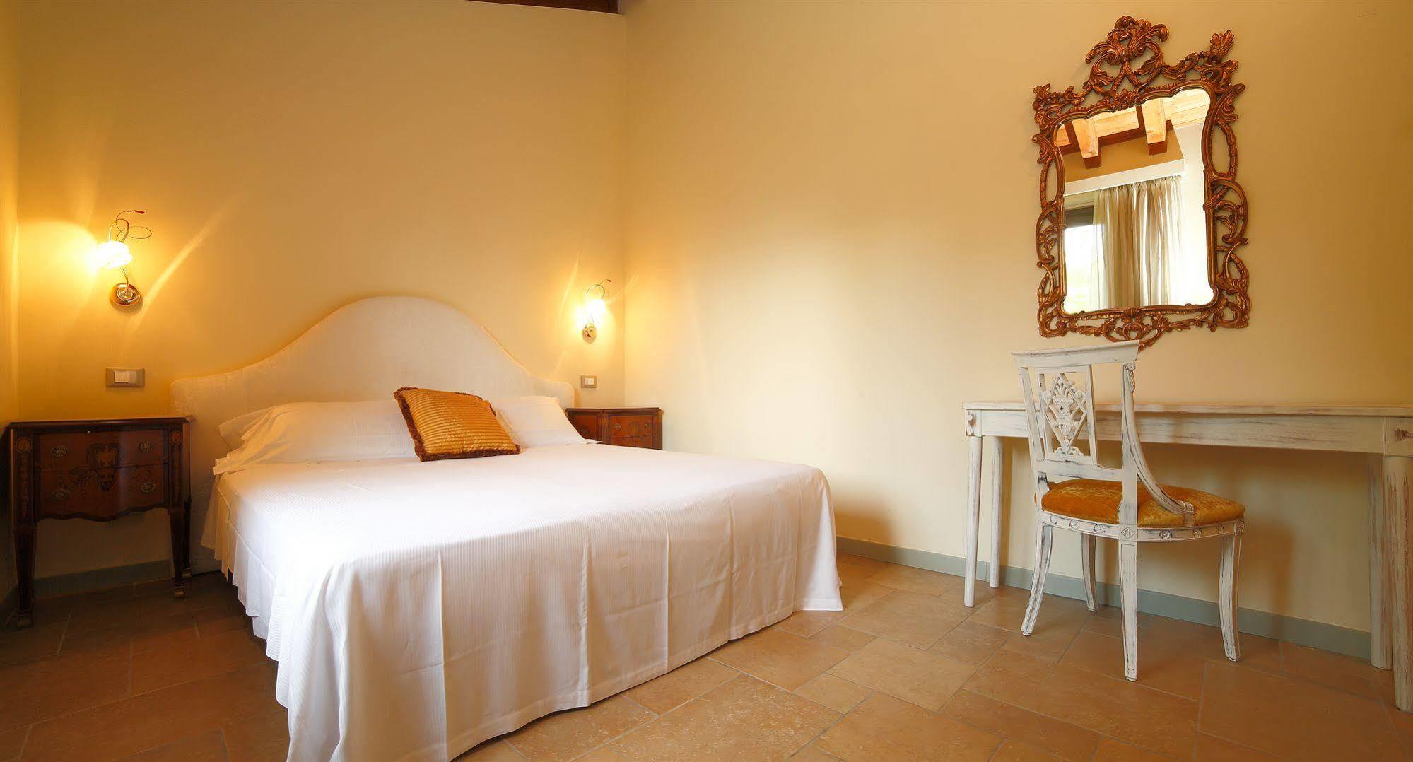La Maison De Vì Carpaneto Piacentino Buitenkant foto