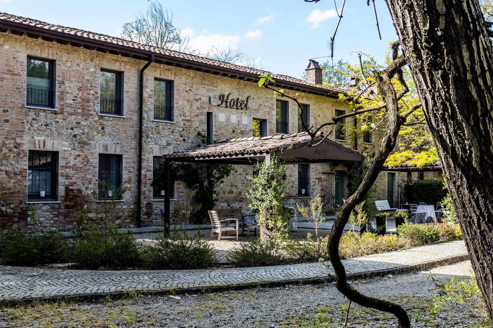 La Maison De Vì Carpaneto Piacentino Buitenkant foto